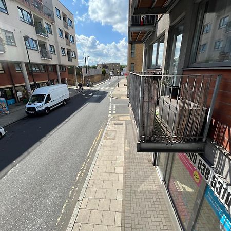 London Modern Flat Near Transports Apartment Luaran gambar